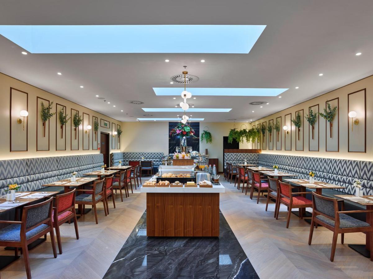 Est Grand Hotel Savoy 부다페스트 외부 사진