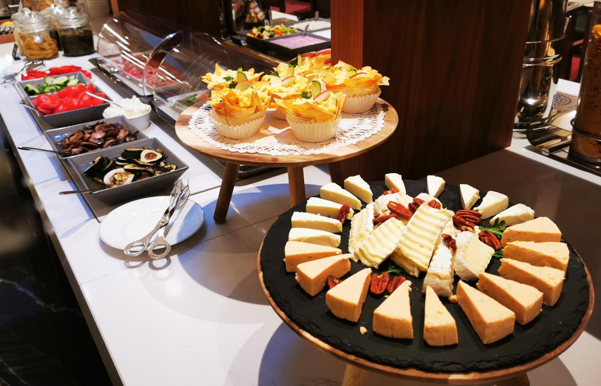Est Grand Hotel Savoy 부다페스트 외부 사진